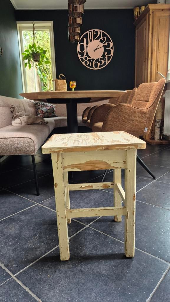 Grenen bijzettafeltje vintage, Huis en Inrichting, Krukjes, Ophalen, Gebruikt, Hout