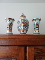 Makkum vaas en of pot, Overige kleuren, Aardewerk of Porselein, Ophalen of Verzenden, Zo goed als nieuw