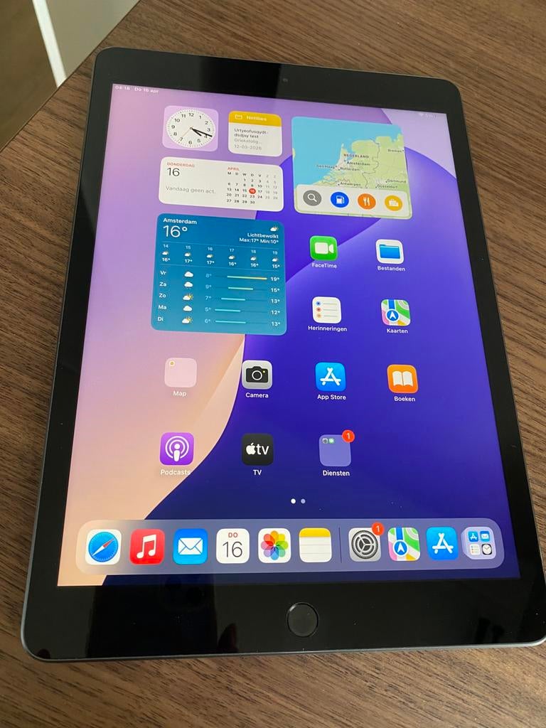 Apple iPad 7e generatie 32GB met lader, Computers en Software, Apple iPads, Ophalen, Gebruikt