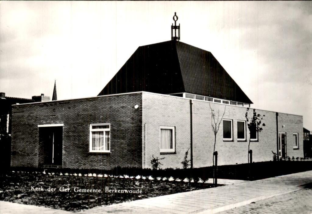 Berkenwoude - Kerk der Ger. Gemeente - Exterieur, Ophalen of Verzenden, 1960 tot 1980, Gelopen, Zuid-Holland