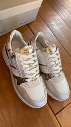 Roomwite snekers van Piedinudi 39 K, nw, rits, uitn voetbed, Beige, Nieuw, Ophalen of Verzenden, Sneakers of Gympen
