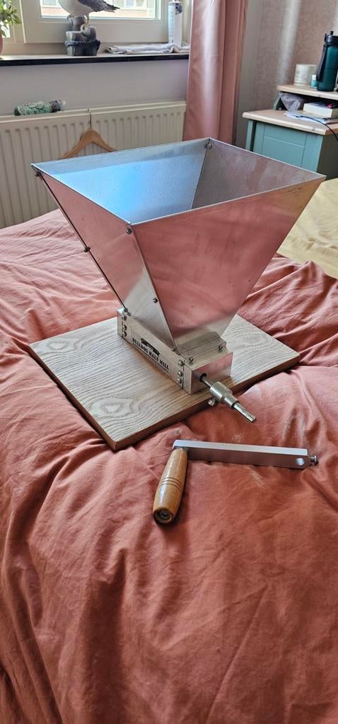 Bulldog Malt Mill Schrootmolen voor Brouwen, Ophalen, Zo goed als nieuw