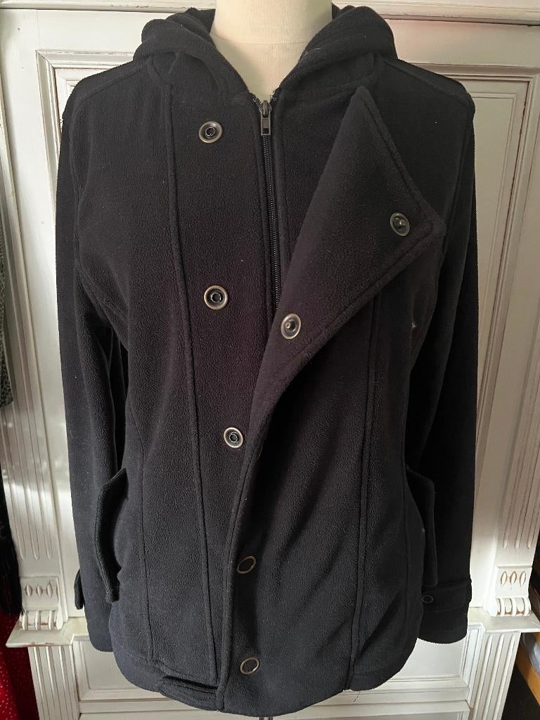 zwarte fleecevest met capuchon, Ophalen, Zo goed als nieuw, Maat 38/40 (M), Zwart