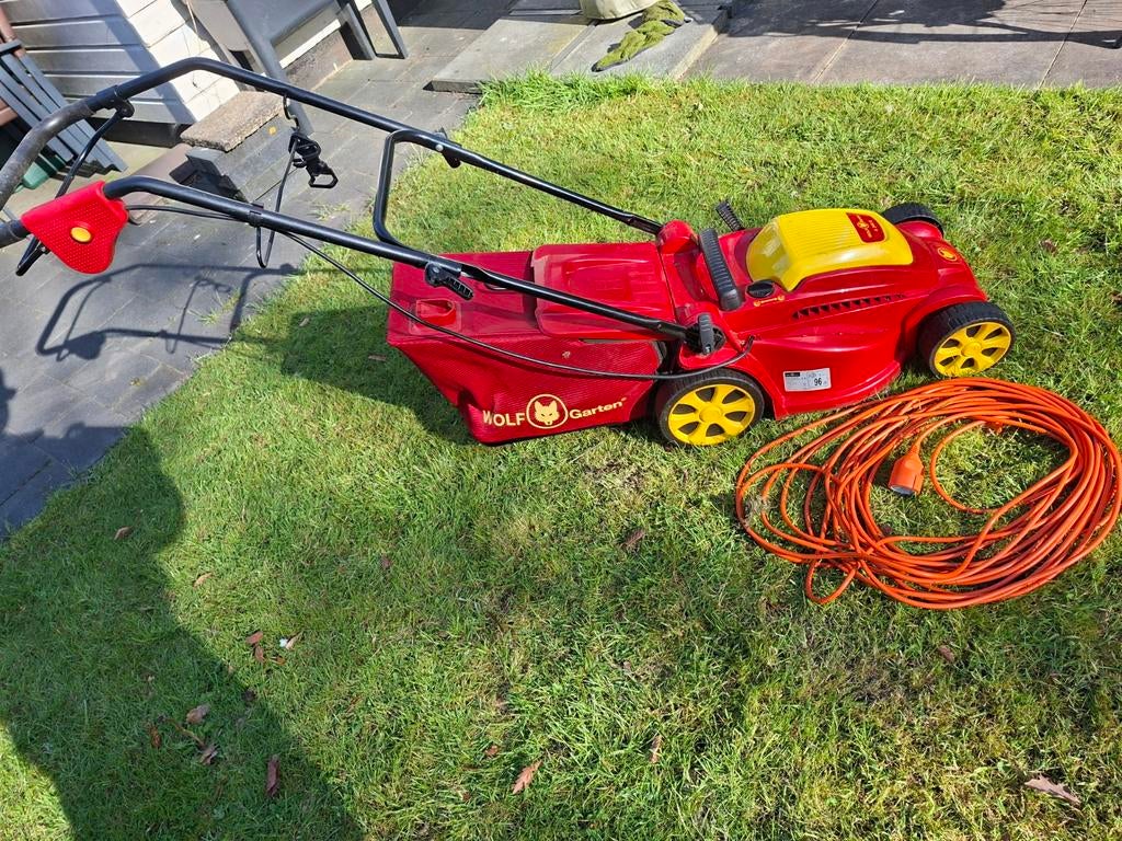 Wolf Garten A 340 E Elektrische Grasmaaier, Tuin en Terras, Grasmaaiers, Gebruikt, Elektrische grasmaaier, 30 t/m 39 cm, Cirkelmaaier