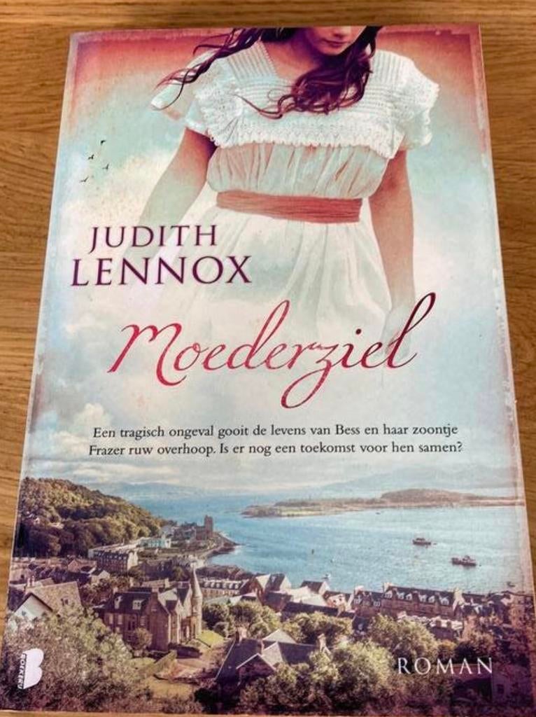 Moederziel - Judith Lennox (Roman), Ophalen of Verzenden, Zo goed als nieuw, Europa overig