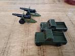 2 Gorgi Juniors jeeps en 2 Matchbox artileriegeschut, Ophalen of Verzenden, Landmacht, Nederland, Embleem of Badge