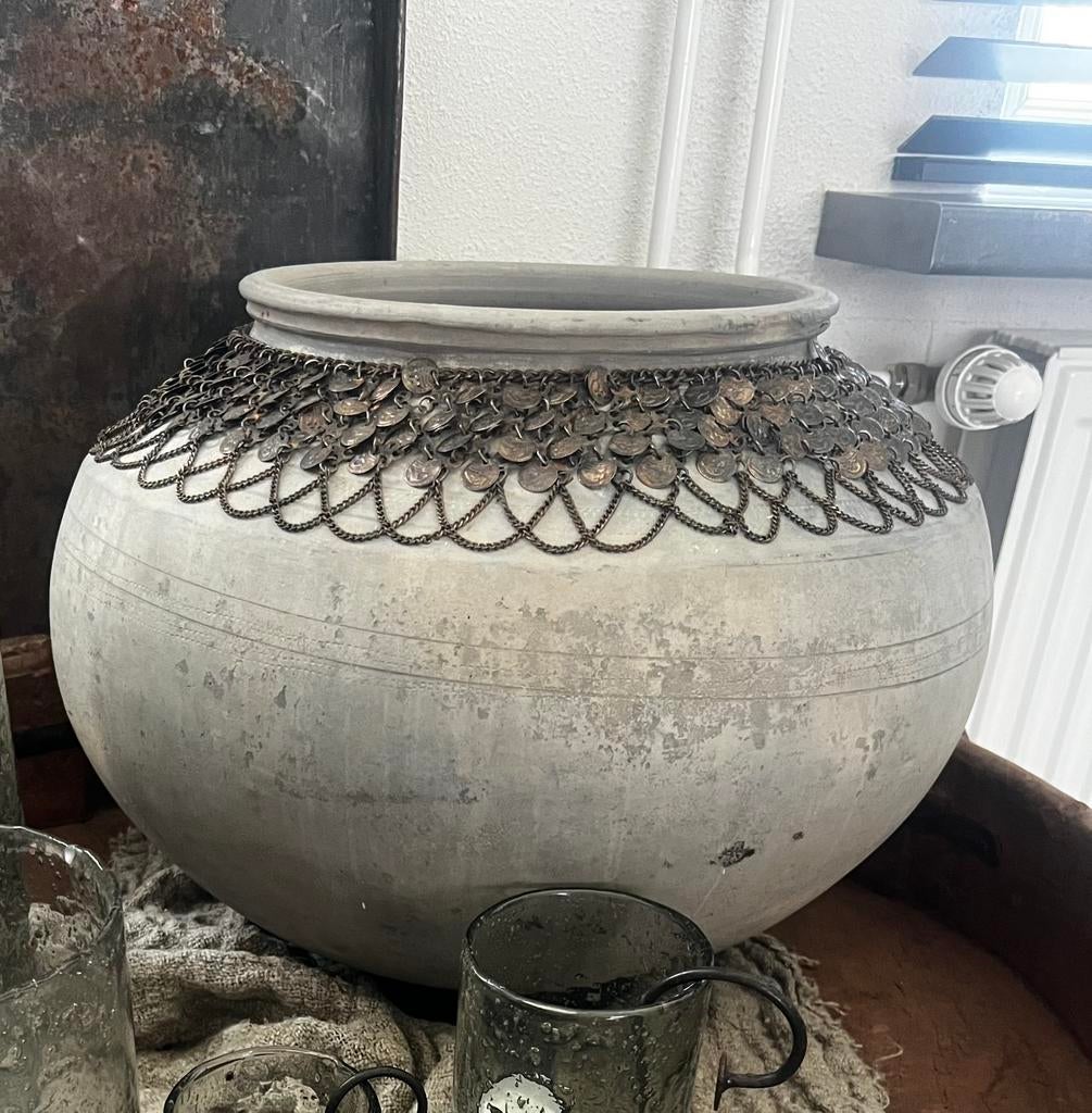 Prachtige oude grote kruik met ketting, Huis en Inrichting, Krukjes, Ophalen, Zo goed als nieuw, Hout