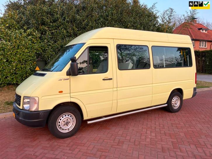 Volkswagen LT 35A 2.5 TDI lang rolstoelbus met lift en 9 per, Auto's, Bestelauto's, Bedrijf, Te koop, ABS, Centrale vergrendeling
