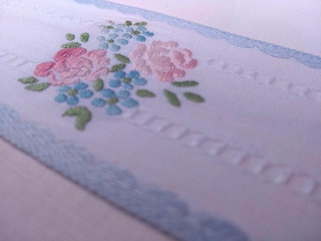 Vintage DELéDRAP 2 lakens roze blauw rand. NEW OLD STOCK!, Huis en Inrichting, Slaapkamer | Beddengoed, Nieuw, Overige typen, Tweepersoons