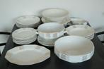 Antiek 32-delig servies – Faïencerie Saint-Ghislain, Ophalen, Gebruikt, Overige stijlen, Compleet servies
