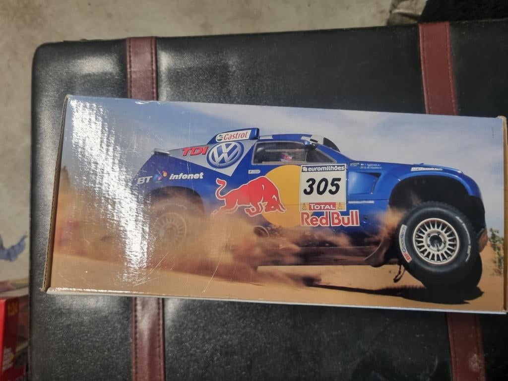 VW Race Touareg RED BULL RC - NIEUW in doos!, Elektro, Auto offroad, Nieuw, Ophalen of Verzenden