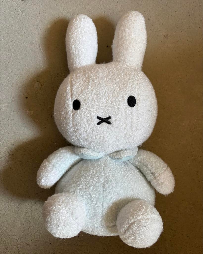 Nijntje knuffel glow in the dark, Kinderen en Baby's, Speelgoed | Knuffels en Pluche, Overige merken, Konijn, Nijntje, Ophalen of Verzenden