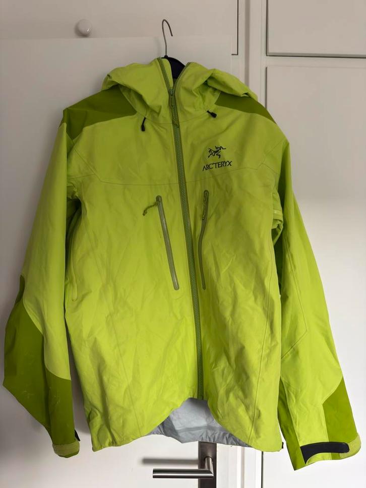 Arc'teryx Alpha AR Maat M - Zo goed als nieuw, Kleding | Heren, Jassen | Zomer, Zo goed als nieuw, Maat 48/50 (M), Groen, Ophalen