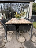 Tuinset met houten tafel en wicker stoelen karwe tuintafel, Tuin en Terras, Tuinsets en Loungesets, Ophalen, Gebruikt, Eettafel