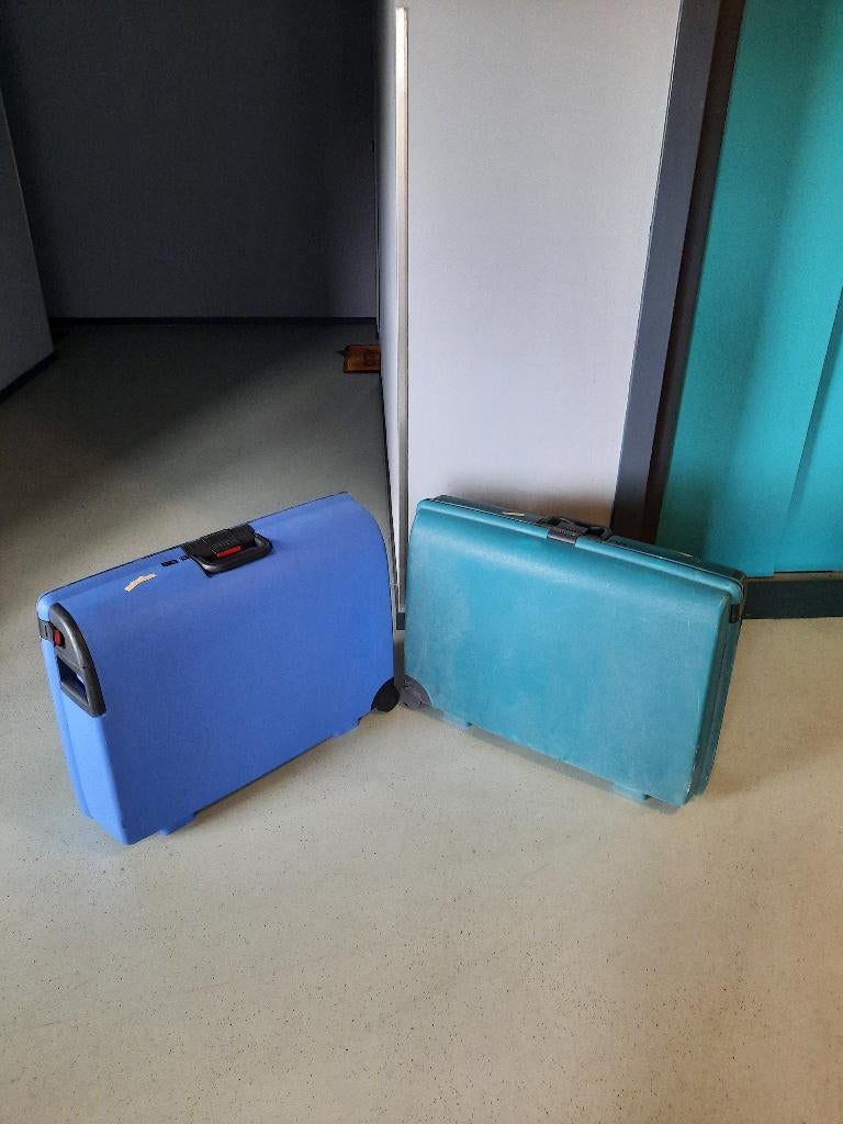 reiskoffers, Sieraden, Tassen en Uiterlijk, Koffers, Gebruikt, Hard kunststof, 45 tot 55 cm, Wieltjes