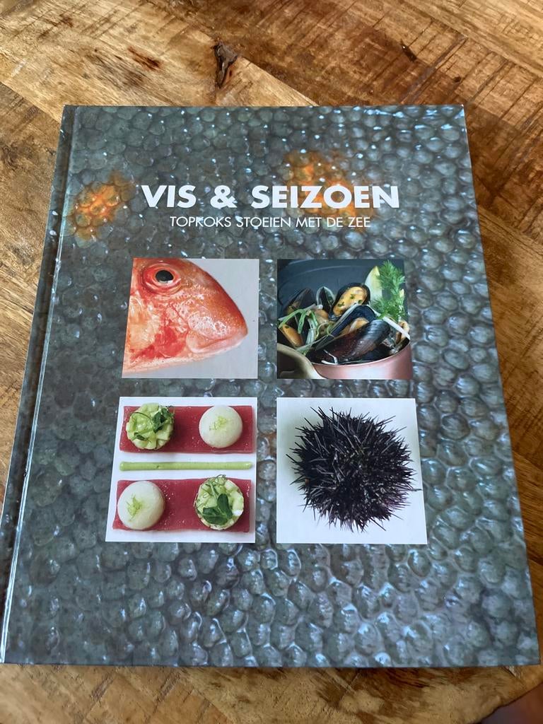 Vis & Seizoen - Topkoks Stoeien Met De Zee (deel 4), Voorgerechten en Soepen, Ophalen of Verzenden, Zo goed als nieuw, Europa