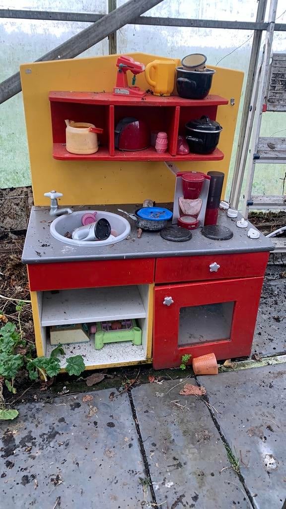 Keukentje. Gratis afhalen, Kinderen en Baby's, Speelgoed | Speelkeukens, Ophalen of Verzenden, Zo goed als nieuw