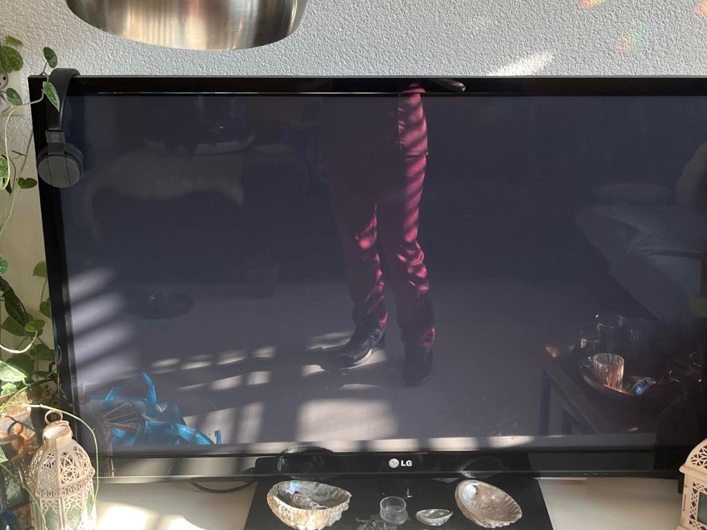 GROTE LG TV  136cm, Ophalen, 50 Hz, Zo goed als nieuw, 100 cm of meer