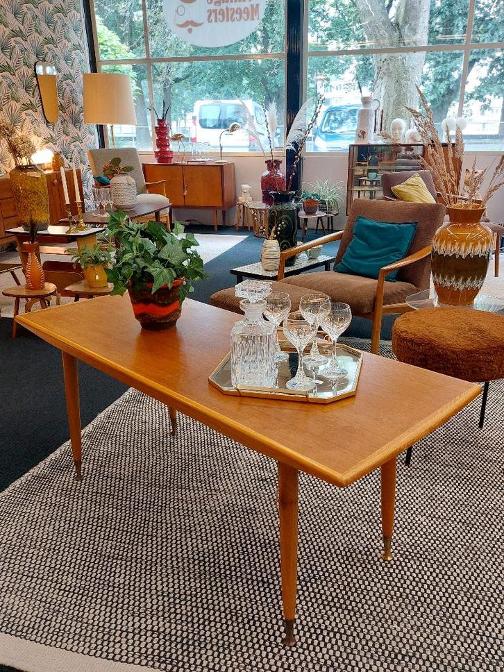 Vintage salontafel ronde pootjes 60s - SALE, Verzamelen, Retro, Huis en Inrichting, Ophalen