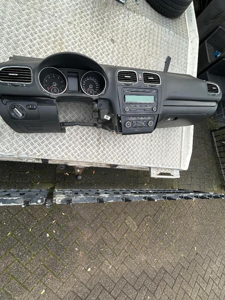 Golf 6 dashboard met airbag compleet zoals op de foto, Auto-onderdelen, Overige Auto-onderdelen, Gebruikt, Ophalen