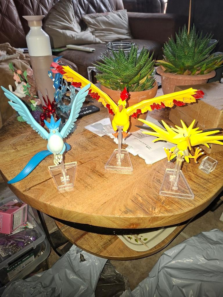 Pokemon beeldjes moltres articuno zapdos, Ophalen of Verzenden, Zo goed als nieuw