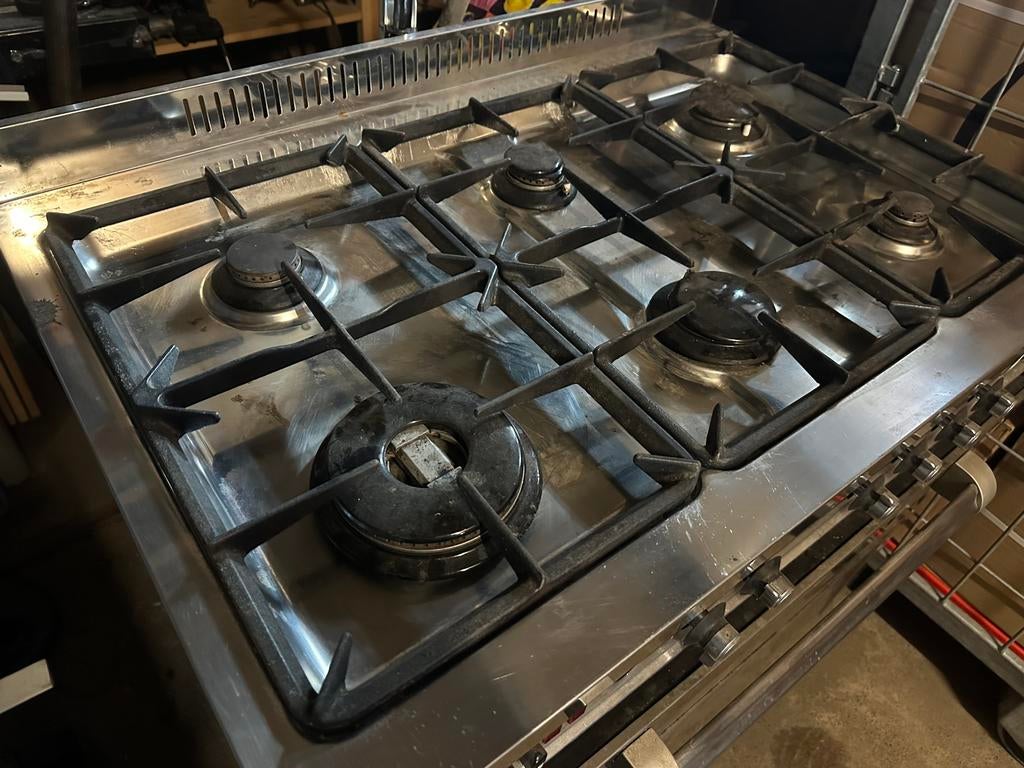 Pelgrim Gasfornuis, Ophalen, 4 kookzones, Zo goed als nieuw, Gas