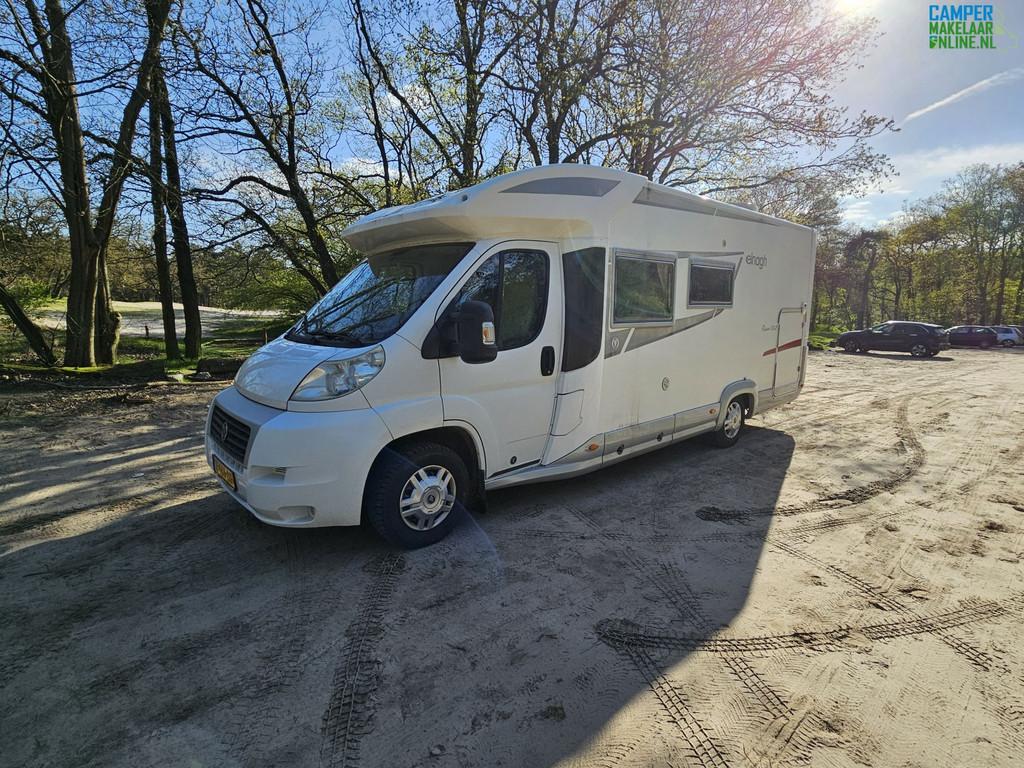 Elnagh Prince 570 L | XL garage | Trekhaak | Webasto kachel, Caravans en Kamperen, Overige merken, Ringverwarming, 7 tot 8 meter