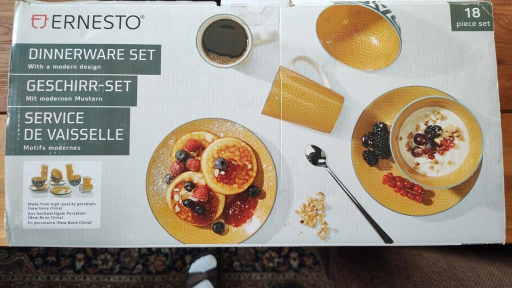 Ernesto 18-delig servies met kleurrijk motief Nieuw., Overige typen, Nieuw, Ophalen of Verzenden, Overige stijlen