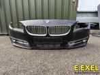 Voorbumper  BMW 5 Serie F11 2009-17 ZWART Schade, Gebruikt, -, Voor, Ophalen of Verzenden