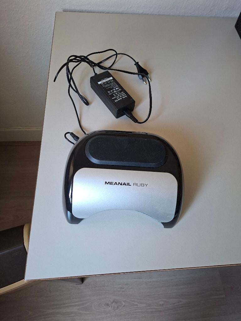 nageldroger, Sieraden, Tassen en Uiterlijk, Uiterlijk | Cosmetica en Make-up, Ophalen, Zwart, Zo goed als nieuw, Handen en Nagels