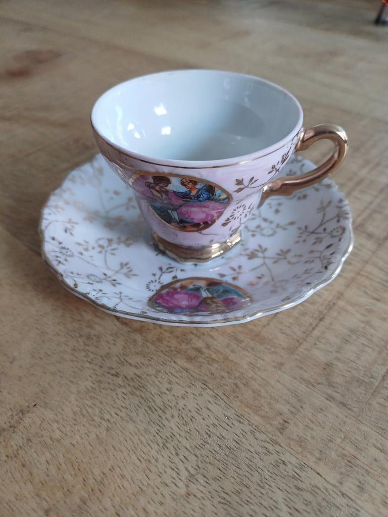 Antiek Versailles kop en schotel ., Ophalen of Verzenden