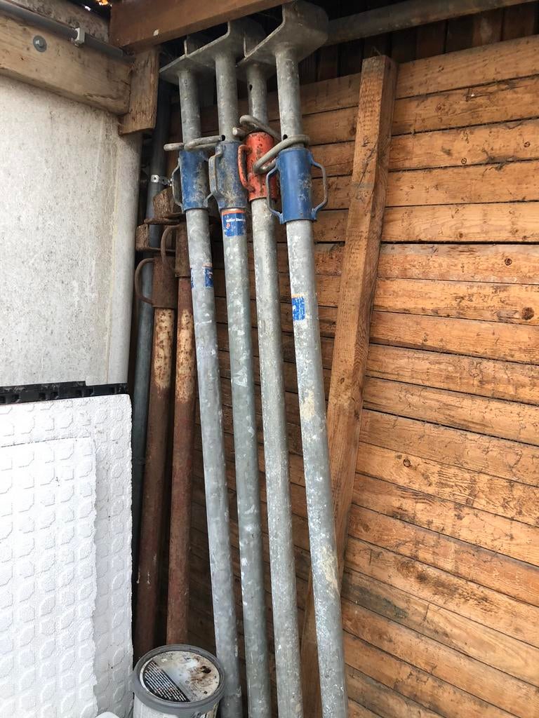 6 stuks Bouwstutten bouwstempels, Doe-het-zelf en Verbouw, Overige Doe-het-zelf en Verbouw, Ophalen, Zo goed als nieuw