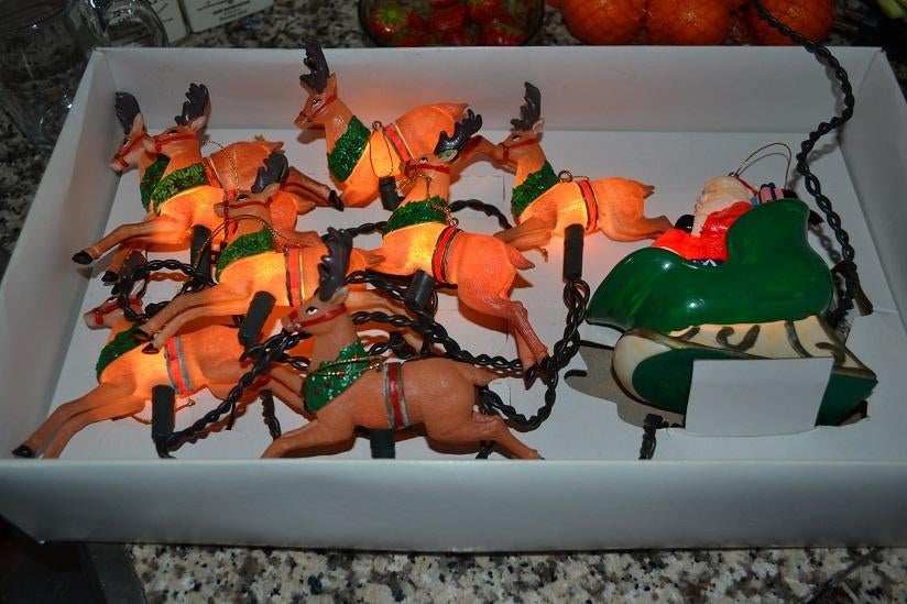 vintage kerstverlichting kerstman in slee met rendieren, Diversen, Kerst, Ophalen of Verzenden, Gebruikt
