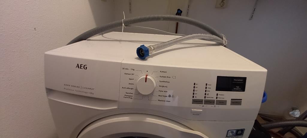 wasmachine AEG, Witgoed en Apparatuur, Ophalen, Zo goed als nieuw, 85 tot 90 cm, 1200 tot 1600 toeren
