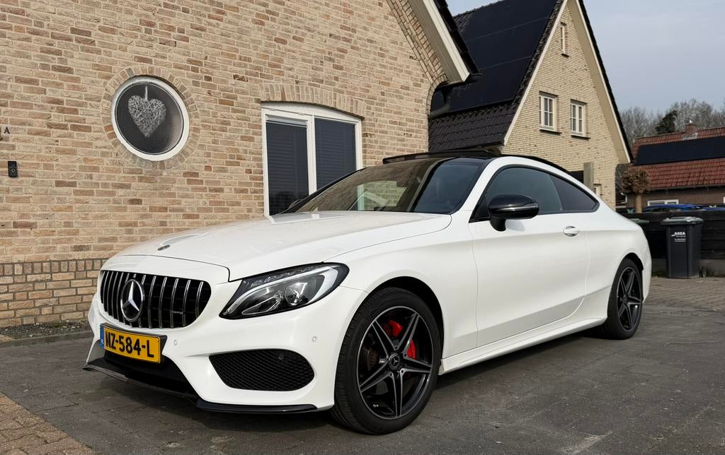 Mercedes-Benz C-Klasse C 180 156pk 9G-Tronic 2017 Wit NAP, Auto's, Automaat, Achterwielaandrijving, 1800 kg, 4 stoelen