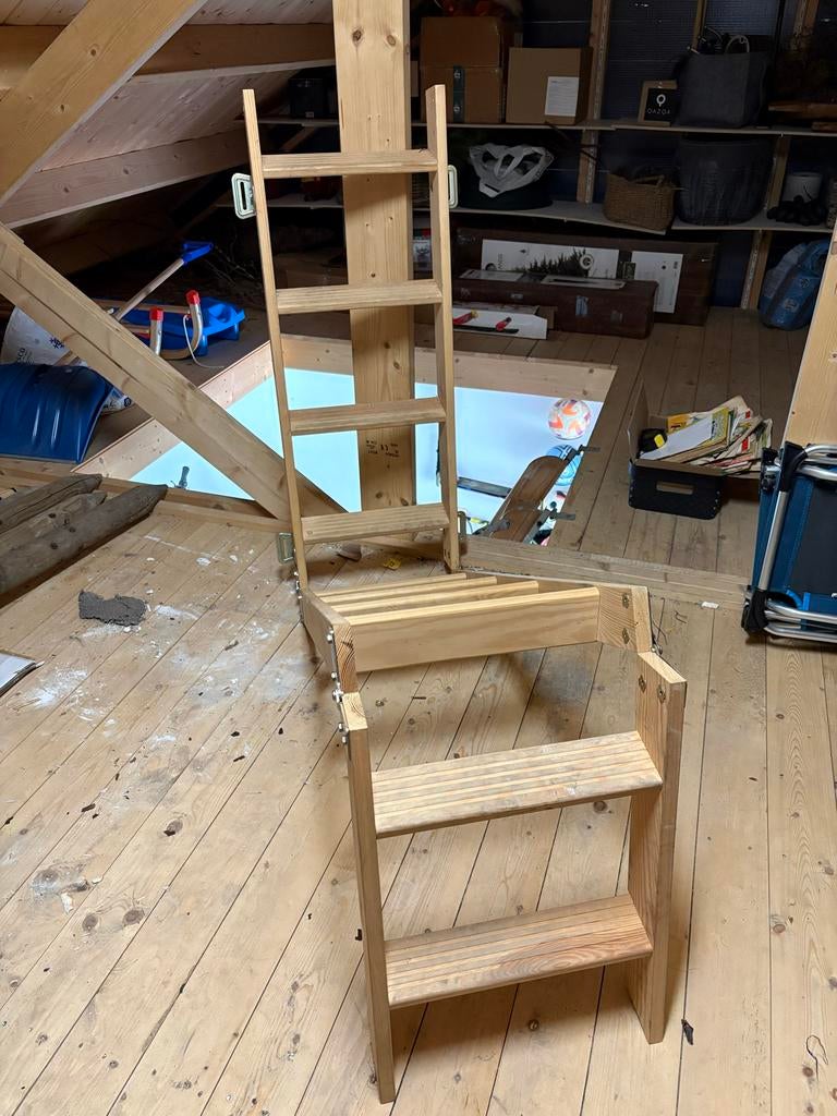 Houten zoldertrap - opvouwbaar en inschuifbaar, Ophalen, Gebruikt, Trap, Opvouwbaar of Inschuifbaar
