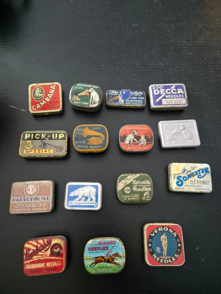 Antieke blikken doosjes met platenspeler naalden, Ophalen of Verzenden