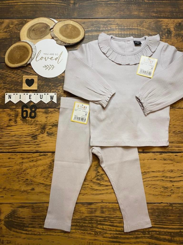 Baby girl Wibra setje shirtje paars legging lila maat 68, Ophalen of Verzenden, Nieuw, Meisje, Setje