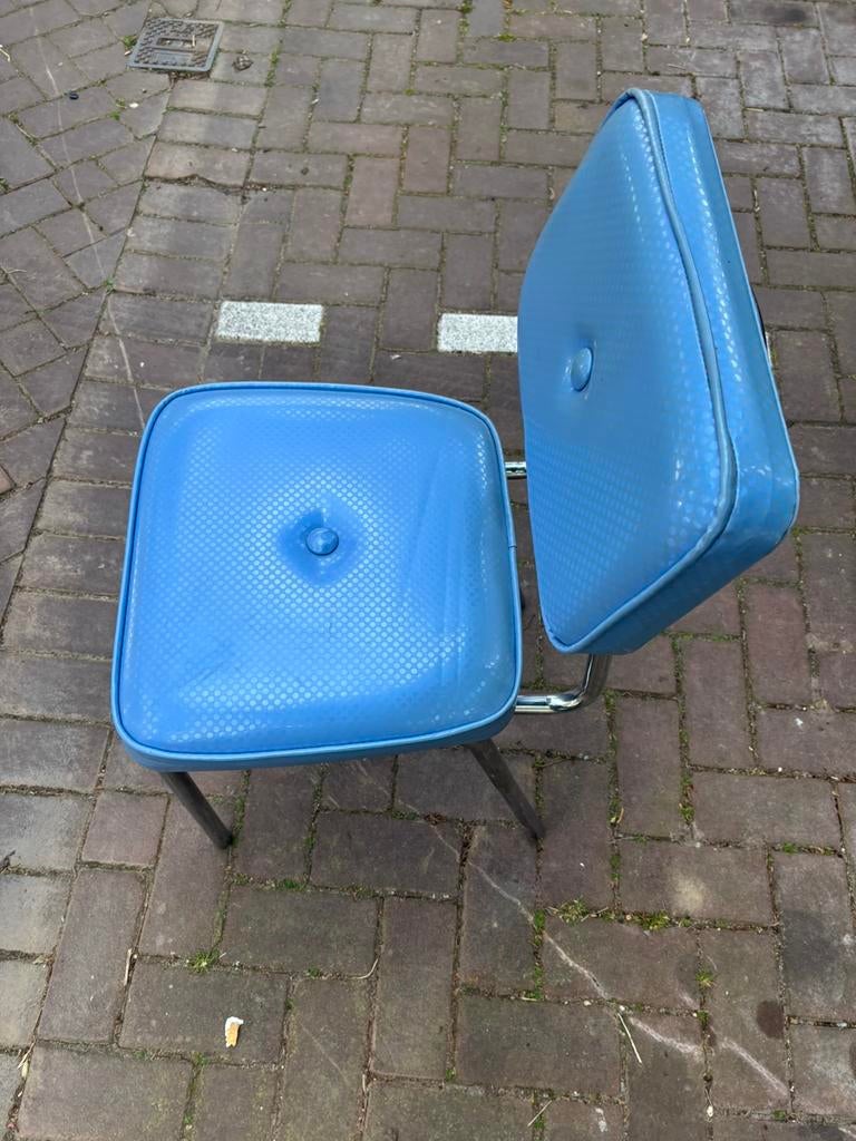 Blauwe stoel semiretro, Caravans en Kamperen, Ophalen, Zo goed als nieuw, Campingstoel