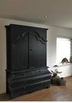 Zwarte hofz style kast met twee deuren en lades, Huis en Inrichting, Ophalen, 200 cm of meer, 150 tot 200 cm, 25 tot 50 cm