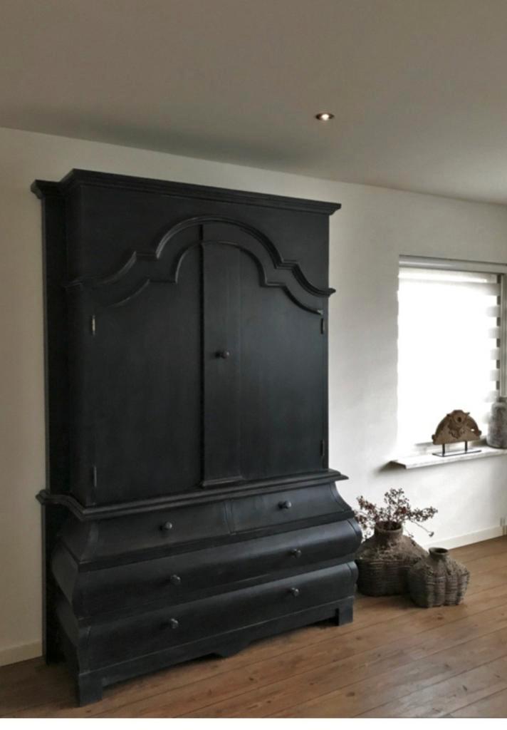 Zwarte hofz style kast met twee deuren en lades, Huis en Inrichting, Kasten | Buffetkasten, 200 cm of meer, 150 tot 200 cm, 25 tot 50 cm