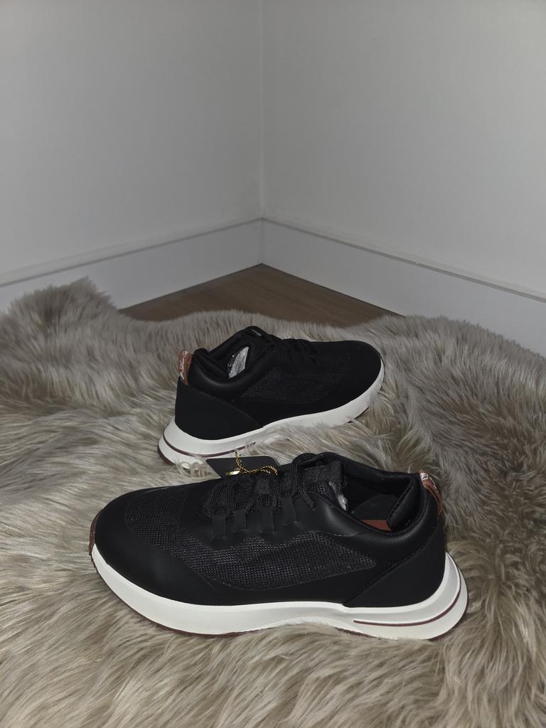 Loro piana sneakers weekend walk maat 40 tm 44 kwaliteit, Ophalen of Verzenden, Zo goed als nieuw, Zwart