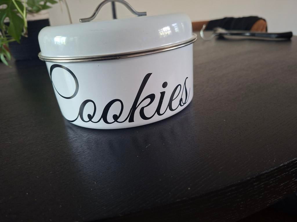 Koekjestrommel van riviera maison. Als nieuw., Ophalen, Zo goed als nieuw, Pot, Bus of Blik