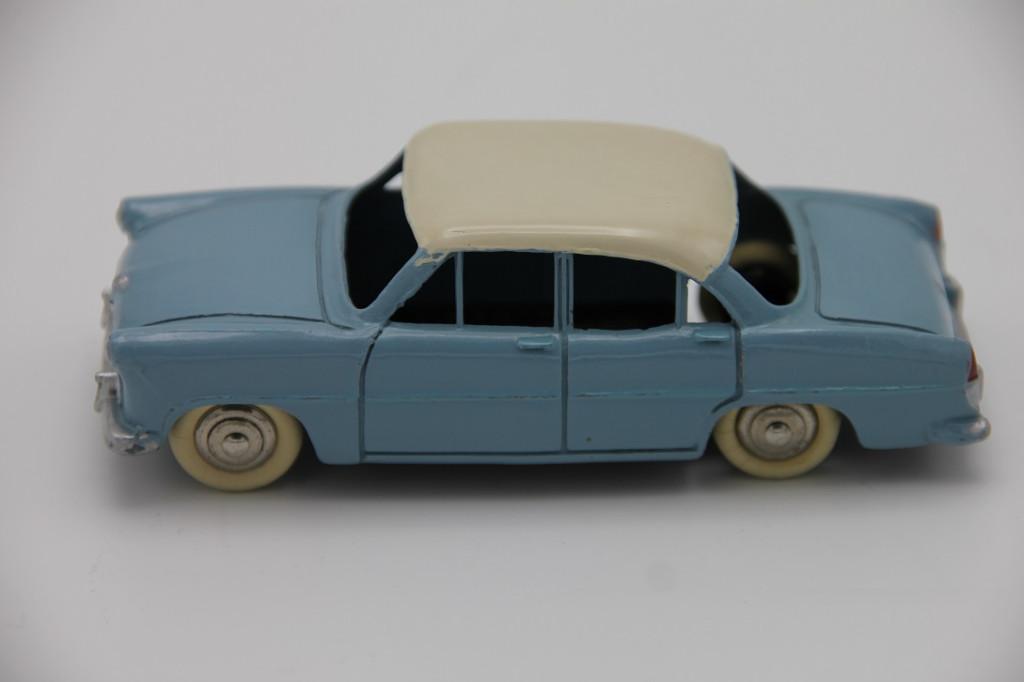 Dinky Toys Simca Versailles # 24Z, Ophalen of Verzenden, Zo goed als nieuw, Auto, Dinky Toys