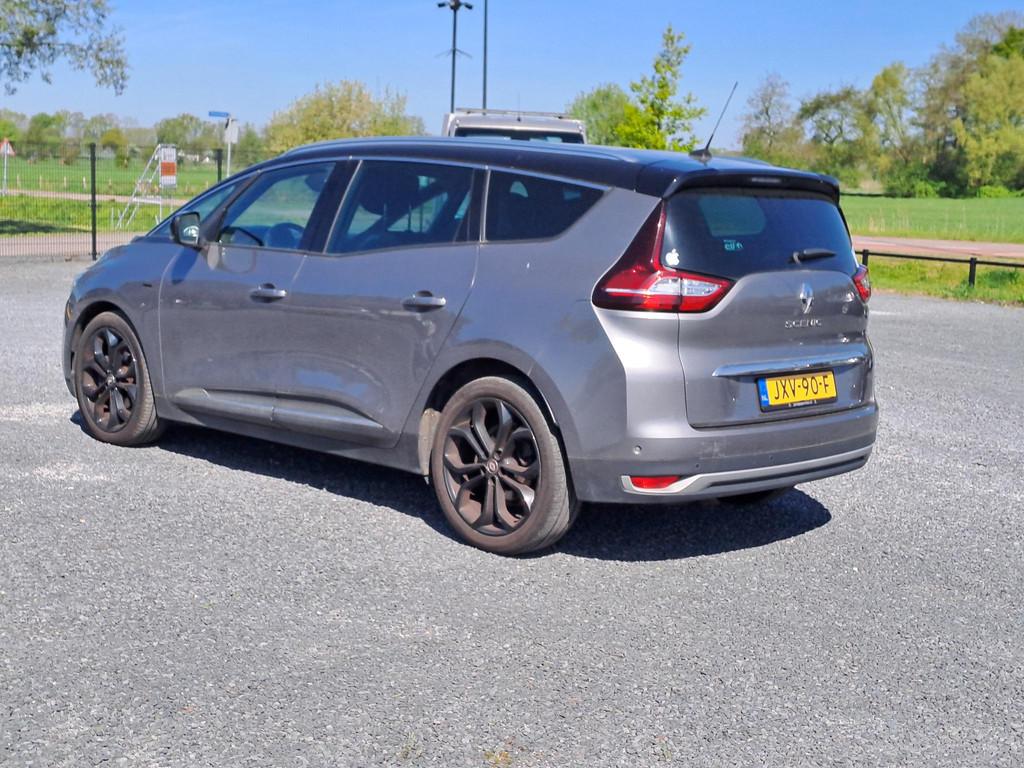 Renault Grand Scénic 1.3 TCe Bose 7-Persoons, Panoramadak,, 4 cilinders, 1330 cc, Bedrijf, 750 kg