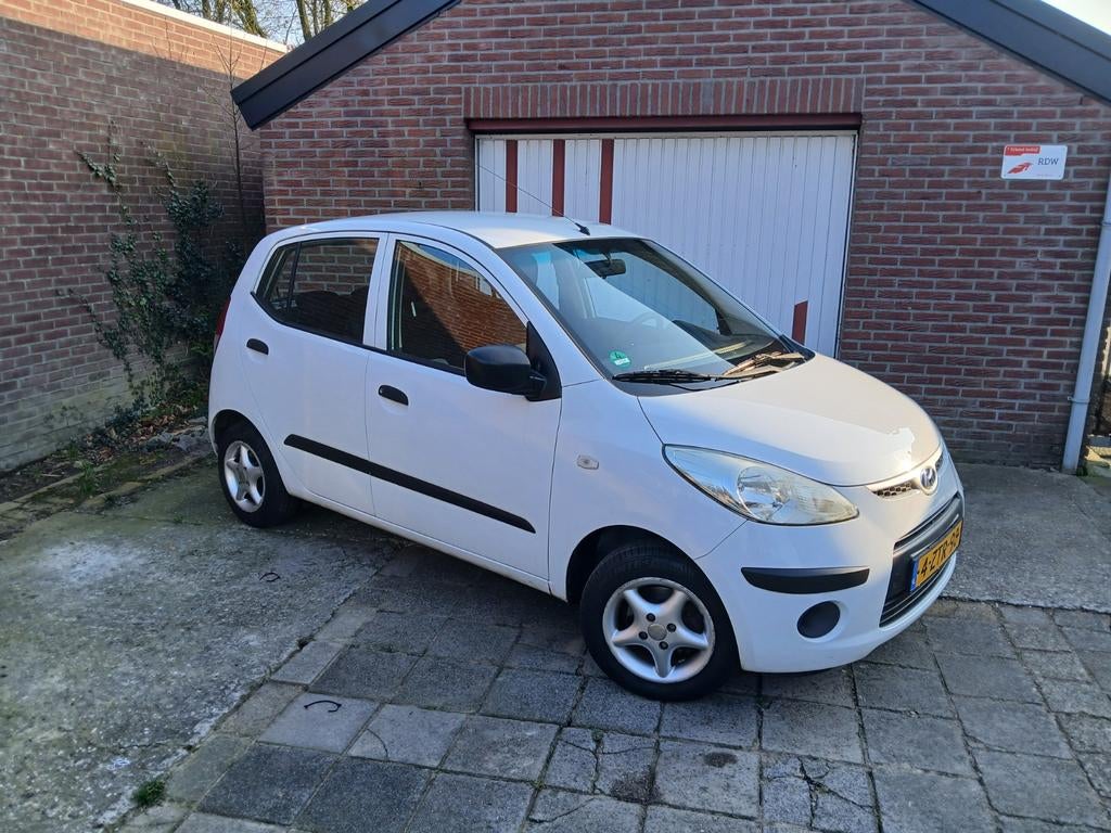 Hyundai i10 1.1 I 5DR 2008 Wit, Auto's, Hyundai, Voorwielaandrijving, 31 €/maand, Wit, Bedrijf