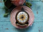 JERGER TAFELKLOKJE UNIEK  LOOPT EN TIKT ., Ophalen of Verzenden