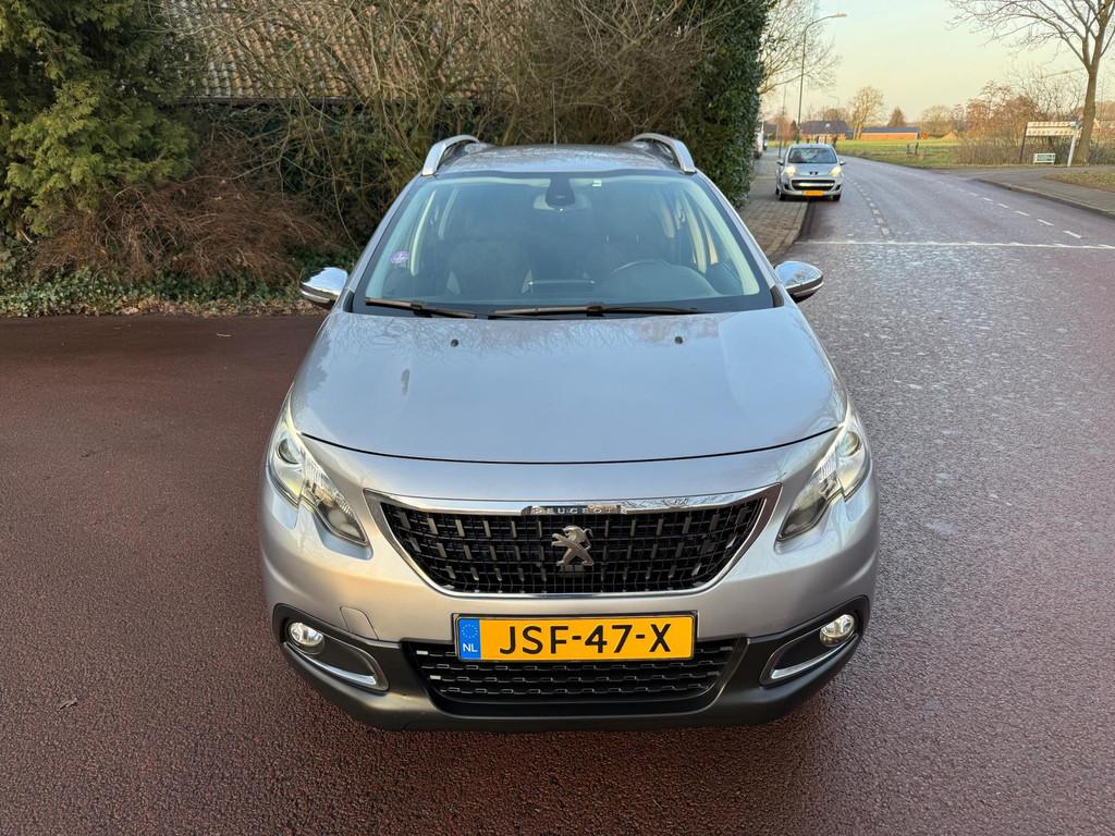 Peugeot 2008 1.2 PureTech Active Airco / Navigatie / PDC / A, Voorwielaandrijving, Gebruikt, Euro 6, 1199 cc
