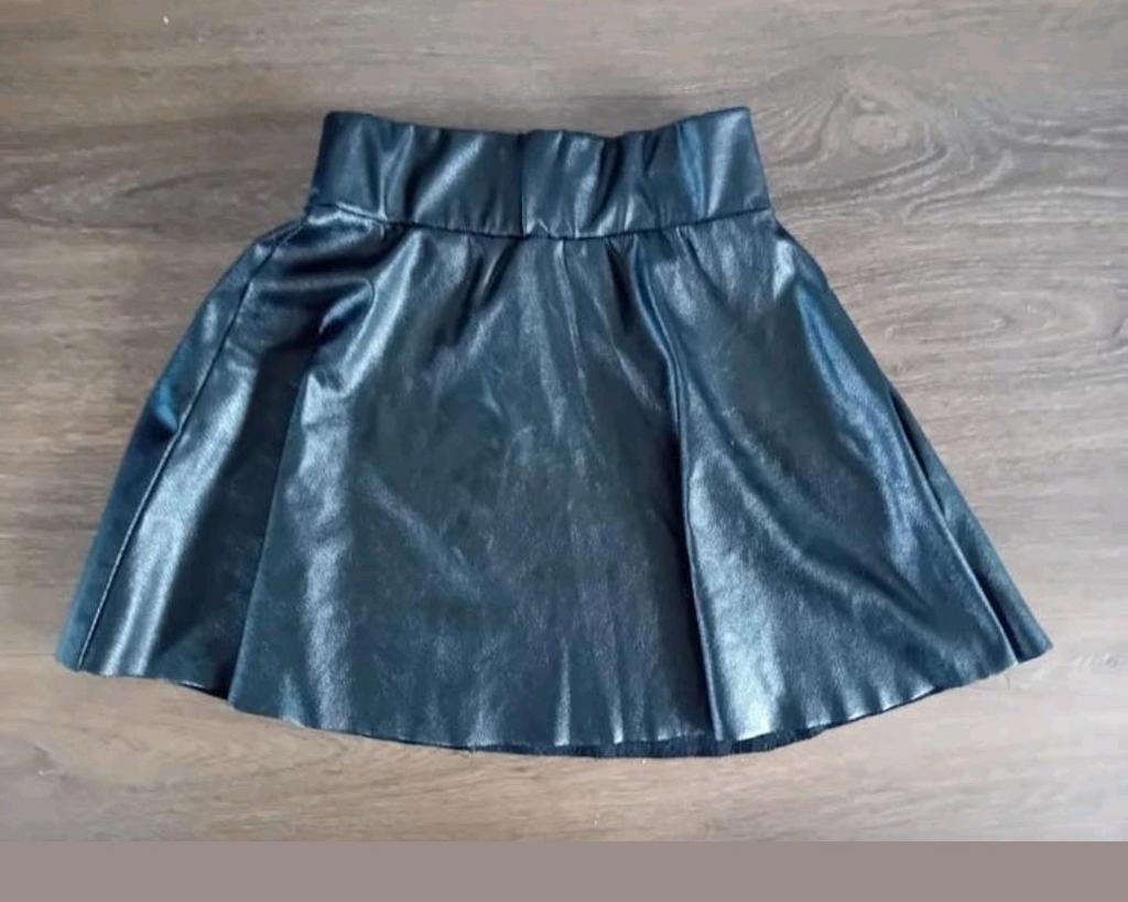 zwart lederlook rokje 122/128 coolcat, Kinderen en Baby's, Kinderkleding | Maat 122, Ophalen of Verzenden, Zo goed als nieuw, Meisje