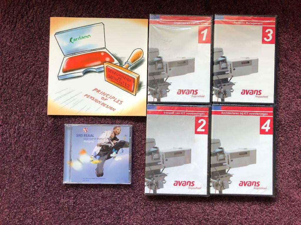 Serie van vier CD's van Avans Hogeschool plus een Reaal CD., Boeken, Ophalen of Verzenden, Beta, Zo goed als nieuw, HBO